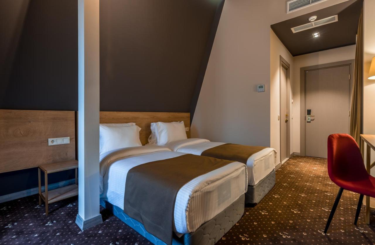 Gladius Inn Boutique Hotel By Dnt Group Тбилиси Екстериор снимка
