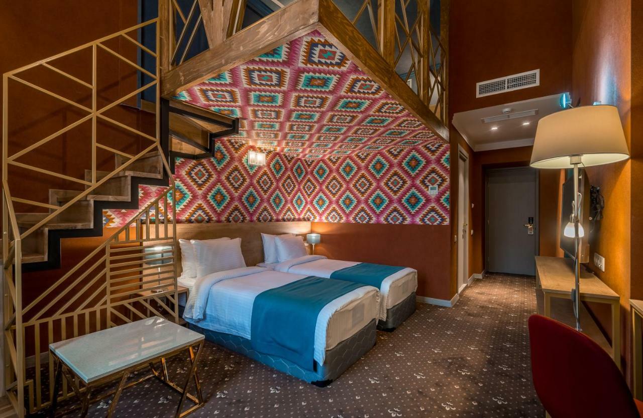 Gladius Inn Boutique Hotel By Dnt Group Тбилиси Екстериор снимка