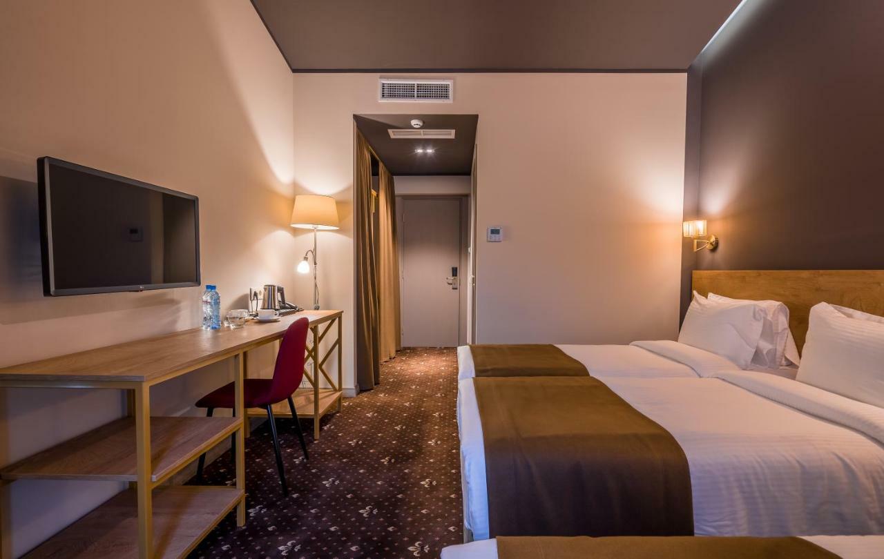 Gladius Inn Boutique Hotel By Dnt Group Тбилиси Екстериор снимка