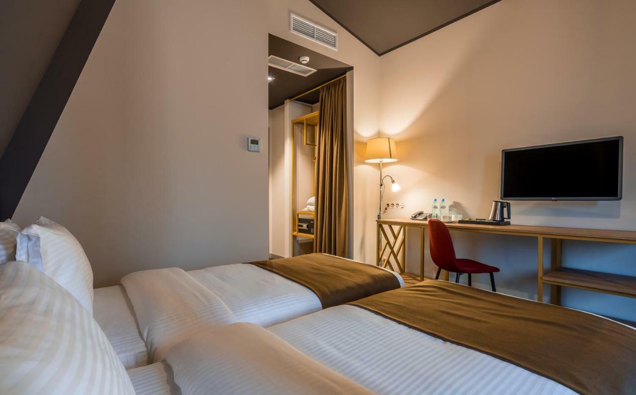 Gladius Inn Boutique Hotel By Dnt Group Тбилиси Екстериор снимка