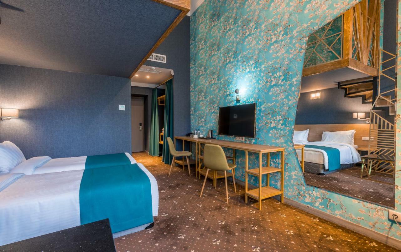 Gladius Inn Boutique Hotel By Dnt Group Тбилиси Екстериор снимка