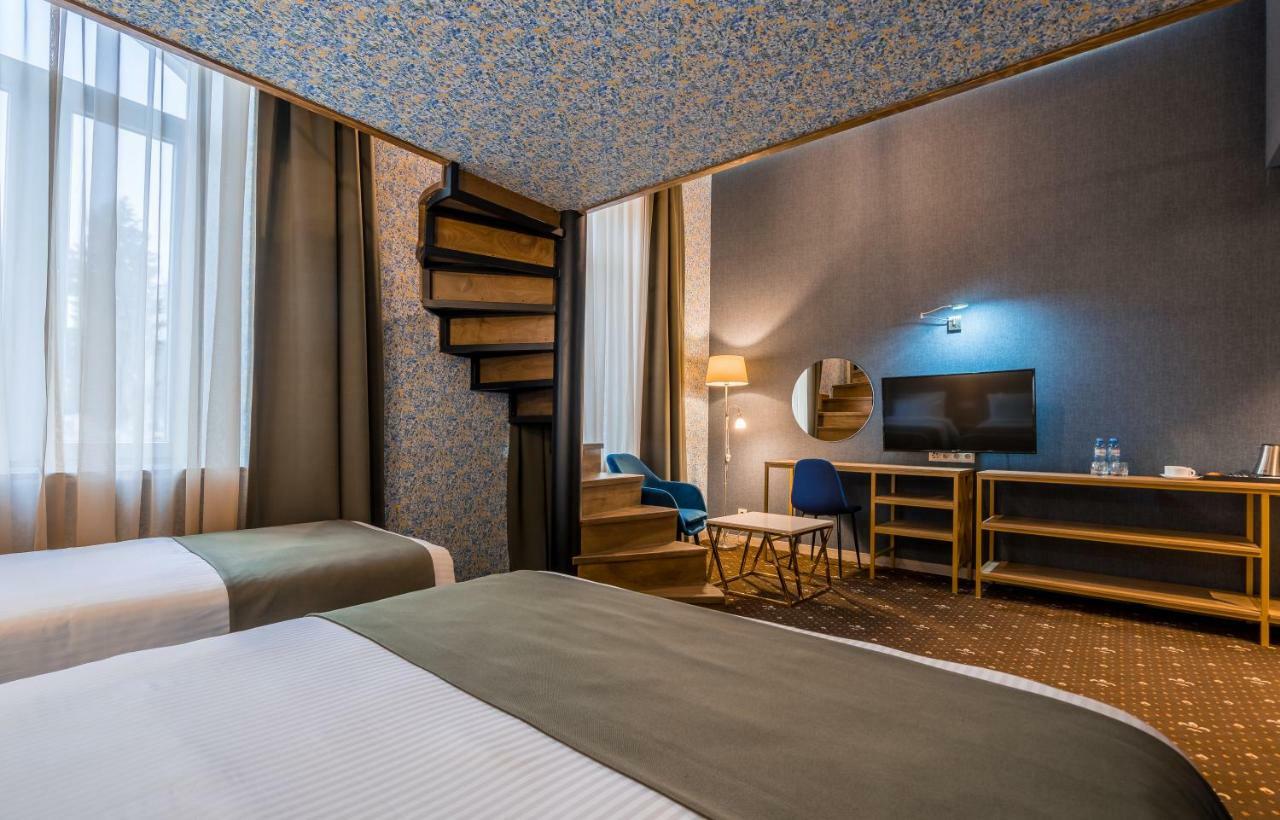 Gladius Inn Boutique Hotel By Dnt Group Тбилиси Екстериор снимка
