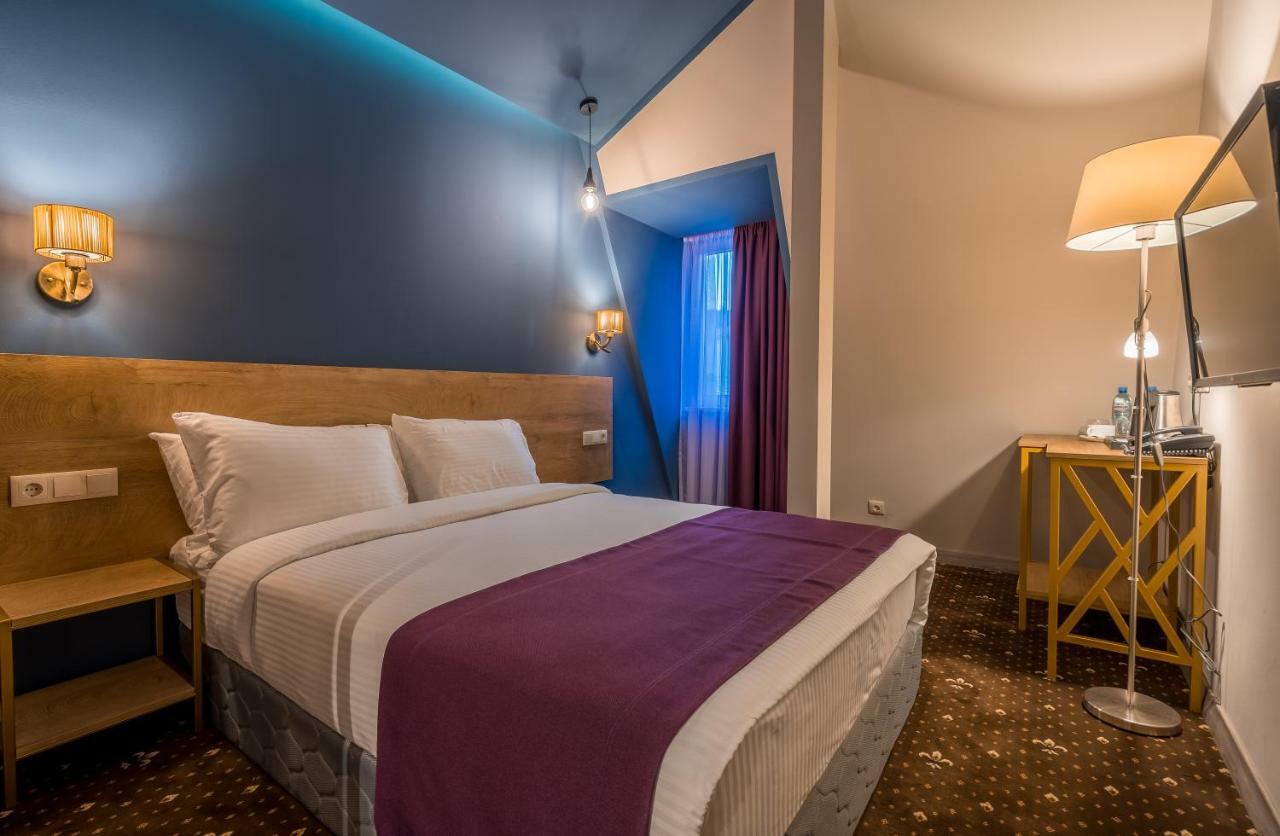 Gladius Inn Boutique Hotel By Dnt Group Тбилиси Екстериор снимка