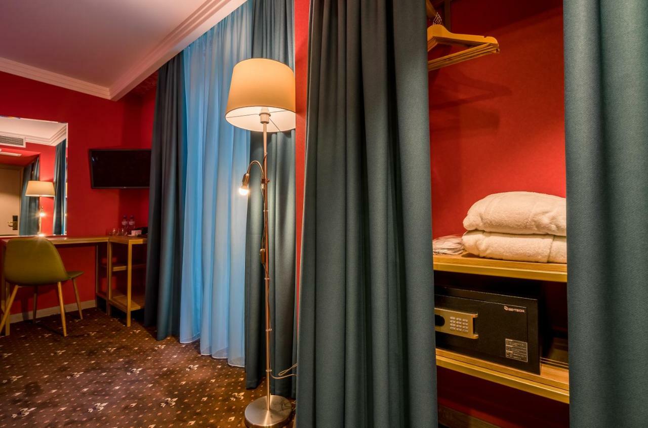 Gladius Inn Boutique Hotel By Dnt Group Тбилиси Екстериор снимка