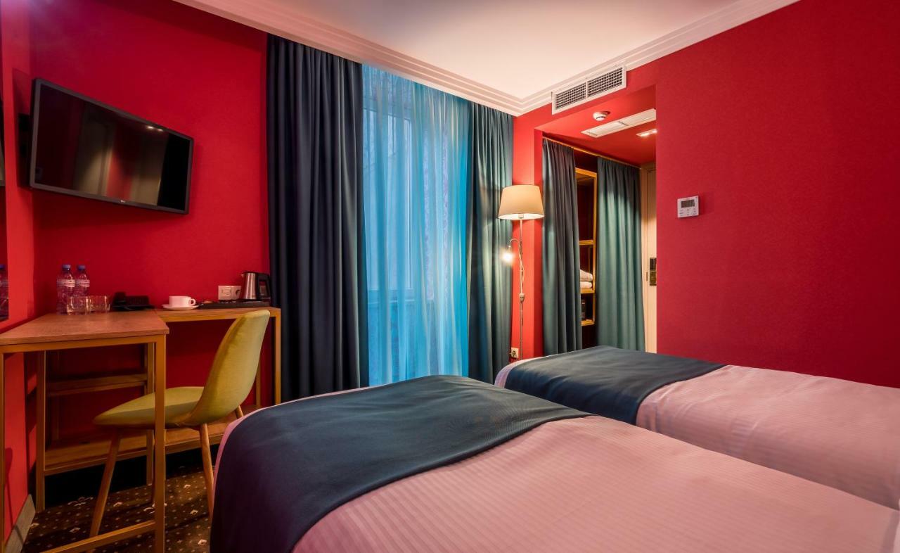 Gladius Inn Boutique Hotel By Dnt Group Тбилиси Екстериор снимка