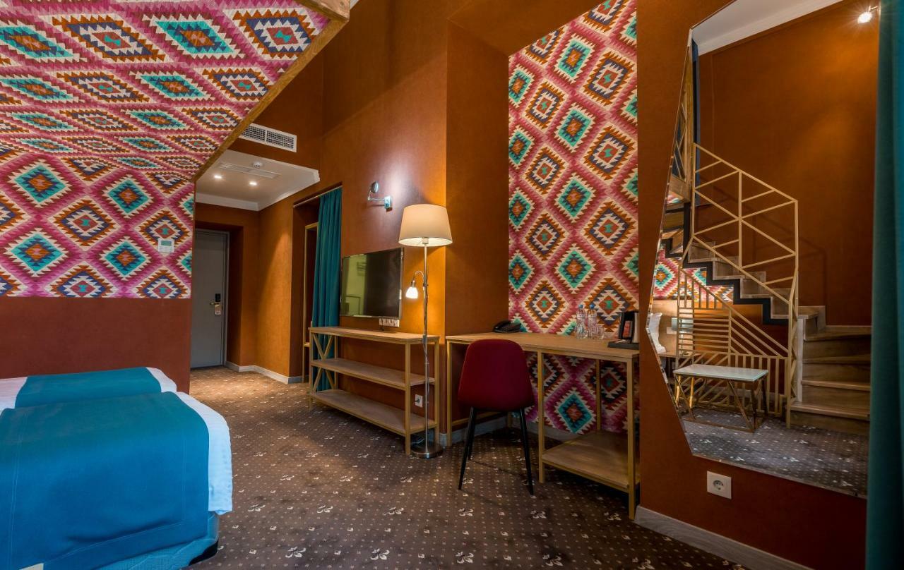 Gladius Inn Boutique Hotel By Dnt Group Тбилиси Екстериор снимка